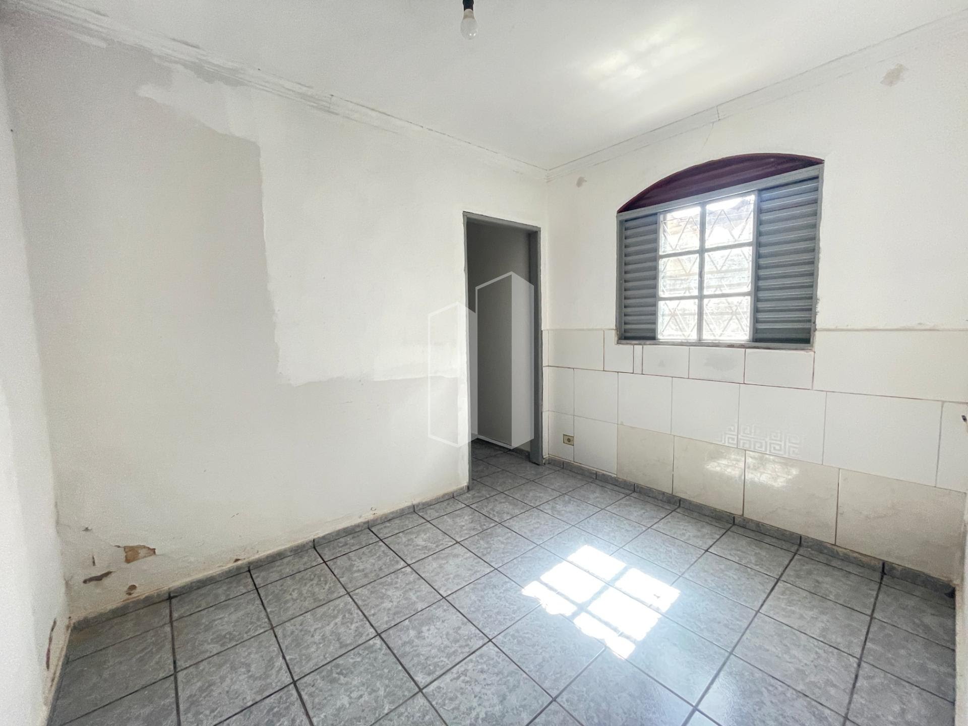 Casa à venda com 4 quartos, 1 suíte, 3 vagas e 200m² no Conjunto Residencial Aruanã I, Goiânia (GO) — foto 30 de 30