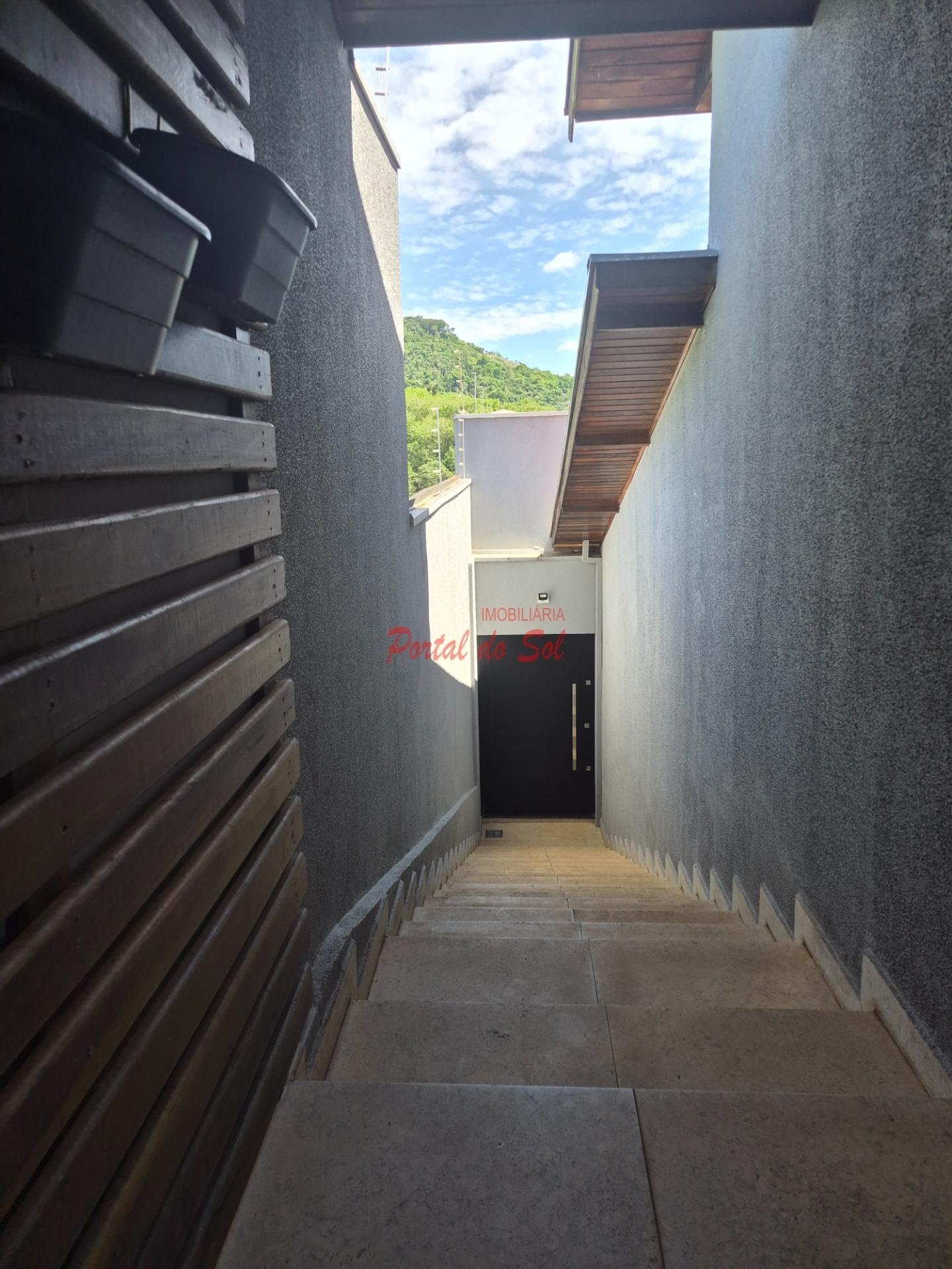 Casa à venda com 3 quartos, 1 suíte, 2 vagas e 300m² no Jardim Santa Crescência, Santo Antônio da Platina (PR) — foto 4 de 23