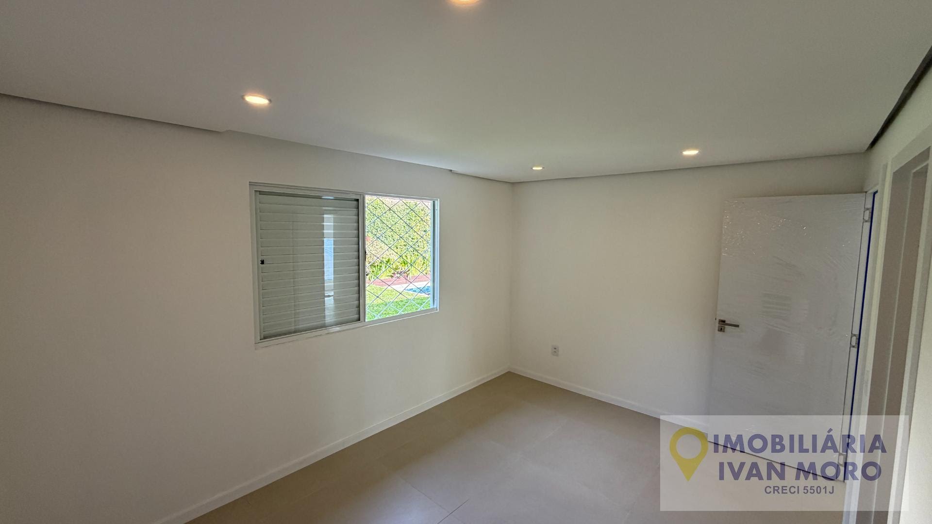 Casa à venda com 3 quartos, 1 suíte, 4 vagas e 154m² no Centro, Florianópolis (SC) — foto 17 de 25