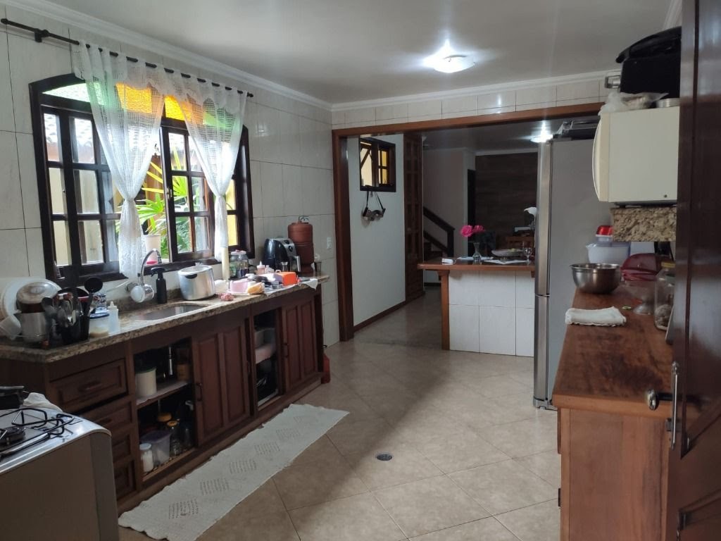 Casa à venda com 3 quartos, 3 suítes, 6 vagas e 293m² no Arujamérica, Arujá (SP) — foto 16 de 30