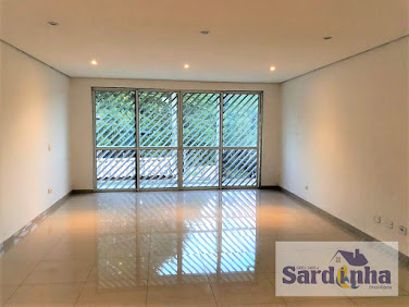 Sobrado à Venda em Embu Mirim, Itapecerica da Serra, 4 Dorms, 260m²