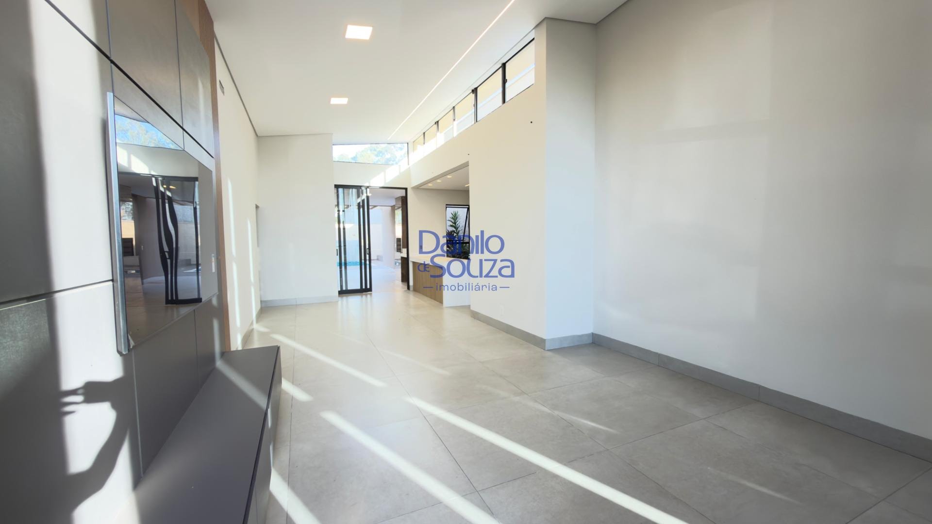 Casa à venda com 3 quartos, 1 suíte, 4 vagas e 360m² no Villagio Park, Araxá (MG) — foto 5 de 30