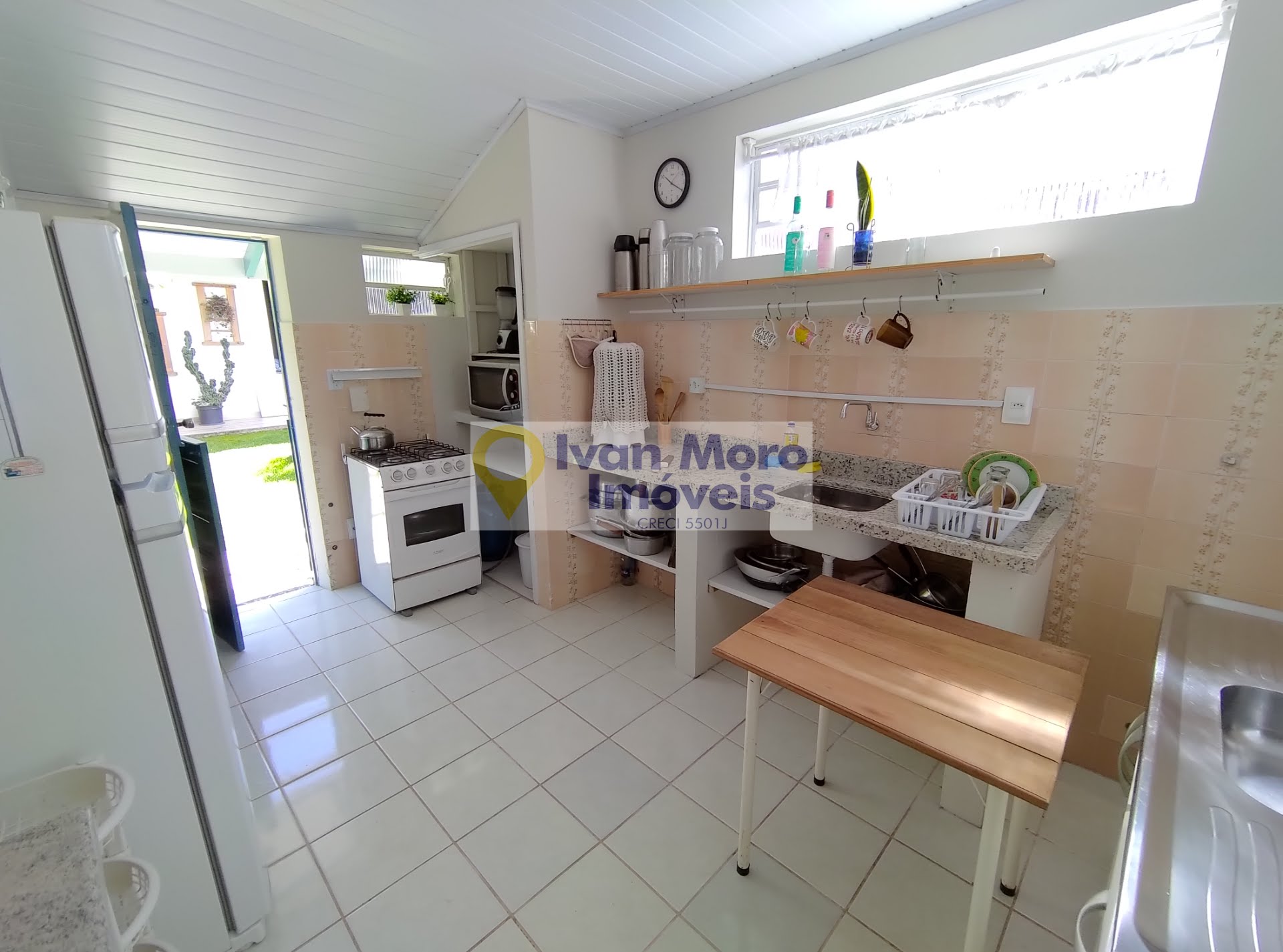Casa à venda com 4 quartos, 1 suíte, 3 vagas e 150m² no Daniela, Florianópolis (SC) — foto 13 de 30