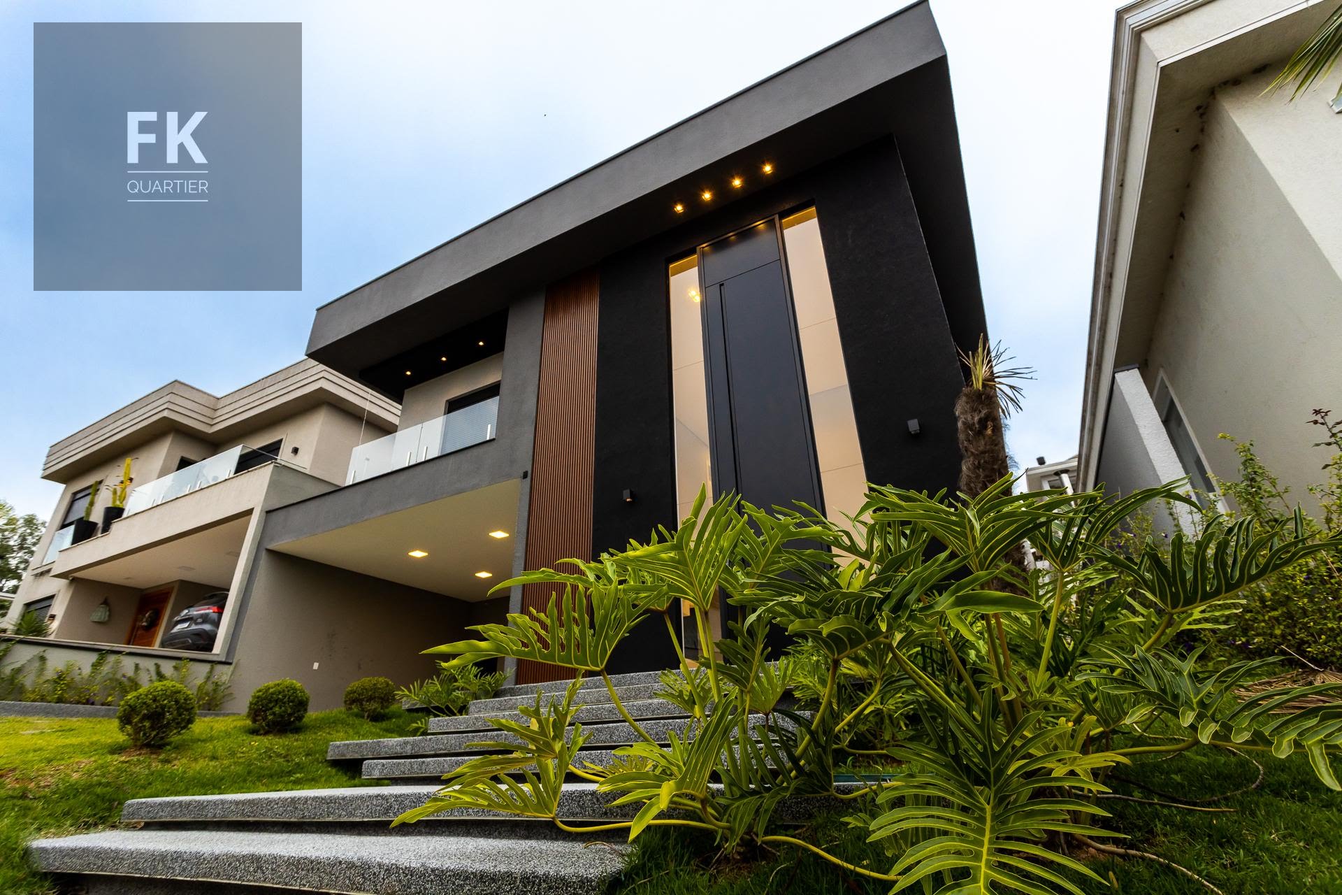 Casa à venda com 5 quartos, 5 suítes, 4 vagas e 392m² no Cidade Tamboré, Santana de Parnaíba (SP) — foto 2 de 30