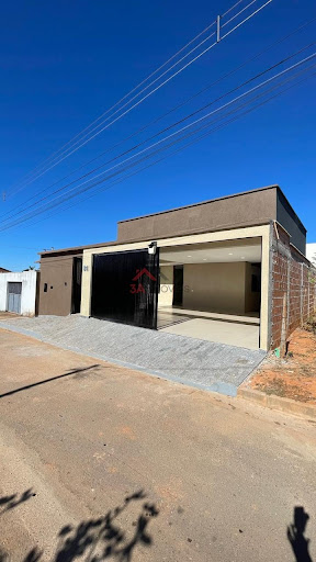 Perfeita Casa à Venda no Bairro Riviera Park - 3 Suítes por R$ 1.100.000