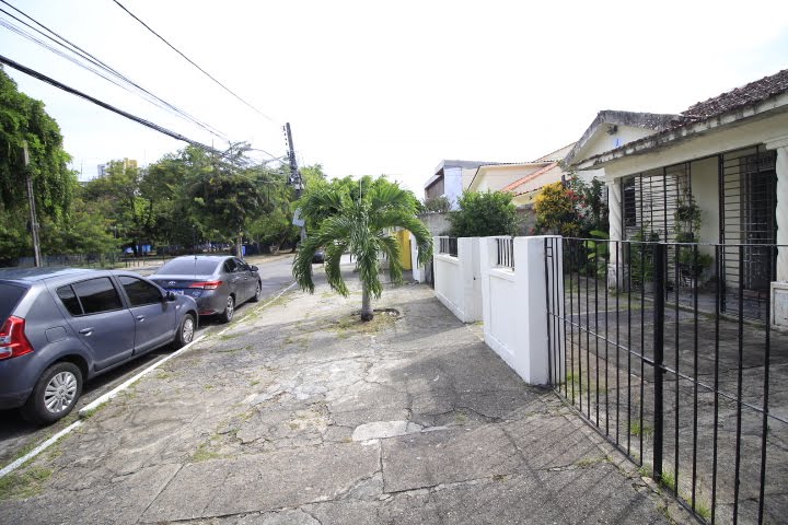 Casa à venda com 4 quartos, 1 suíte, 4 vagas e 208m² no Hipódromo, Recife (PE) — foto 24 de 30