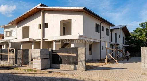 Casa 3 Dormitórios - Santa Monica  -  Florianópolis, SC