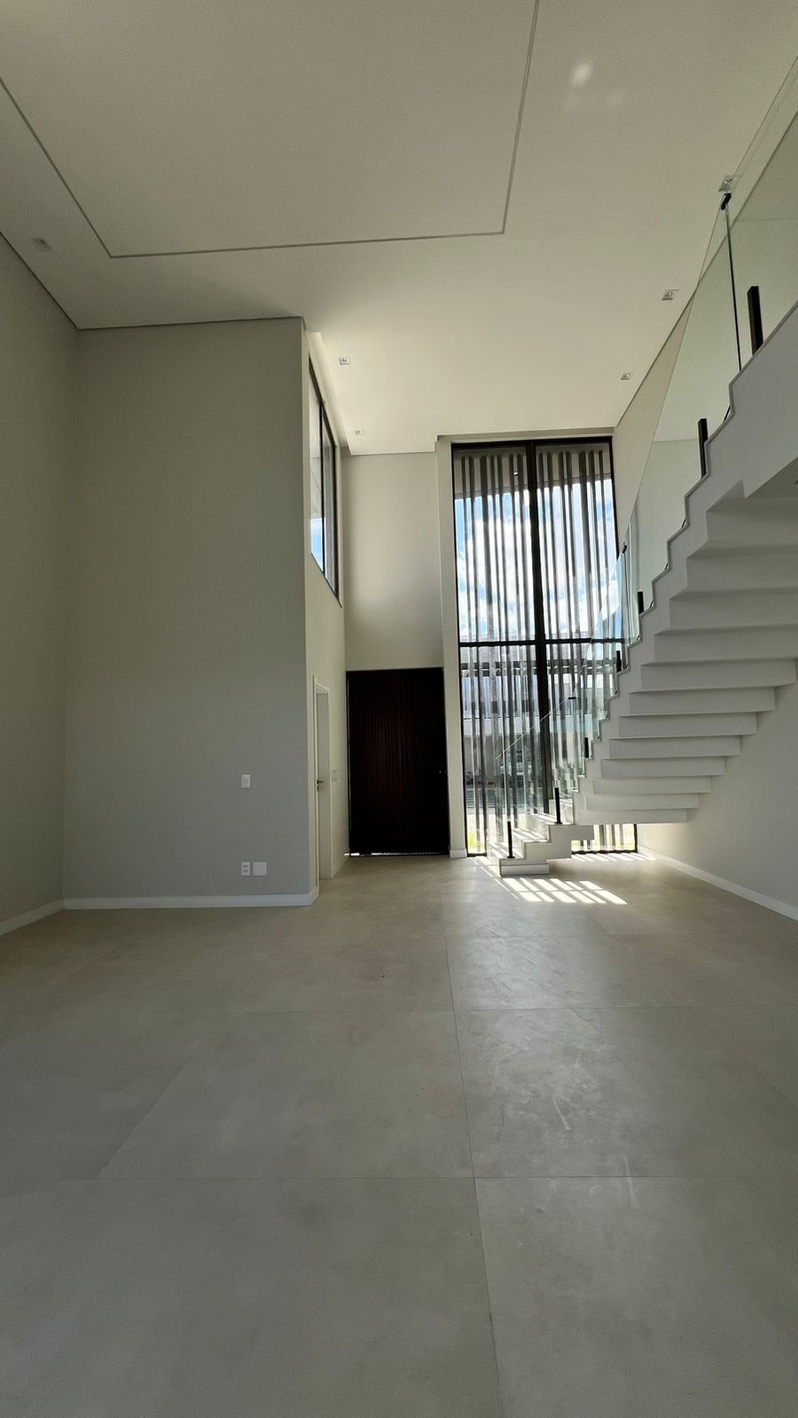 Casa à venda com 4 quartos, 3 suítes, 4 vagas e 268m² no Sim, Feira de Santana (BA) — foto 4 de 25