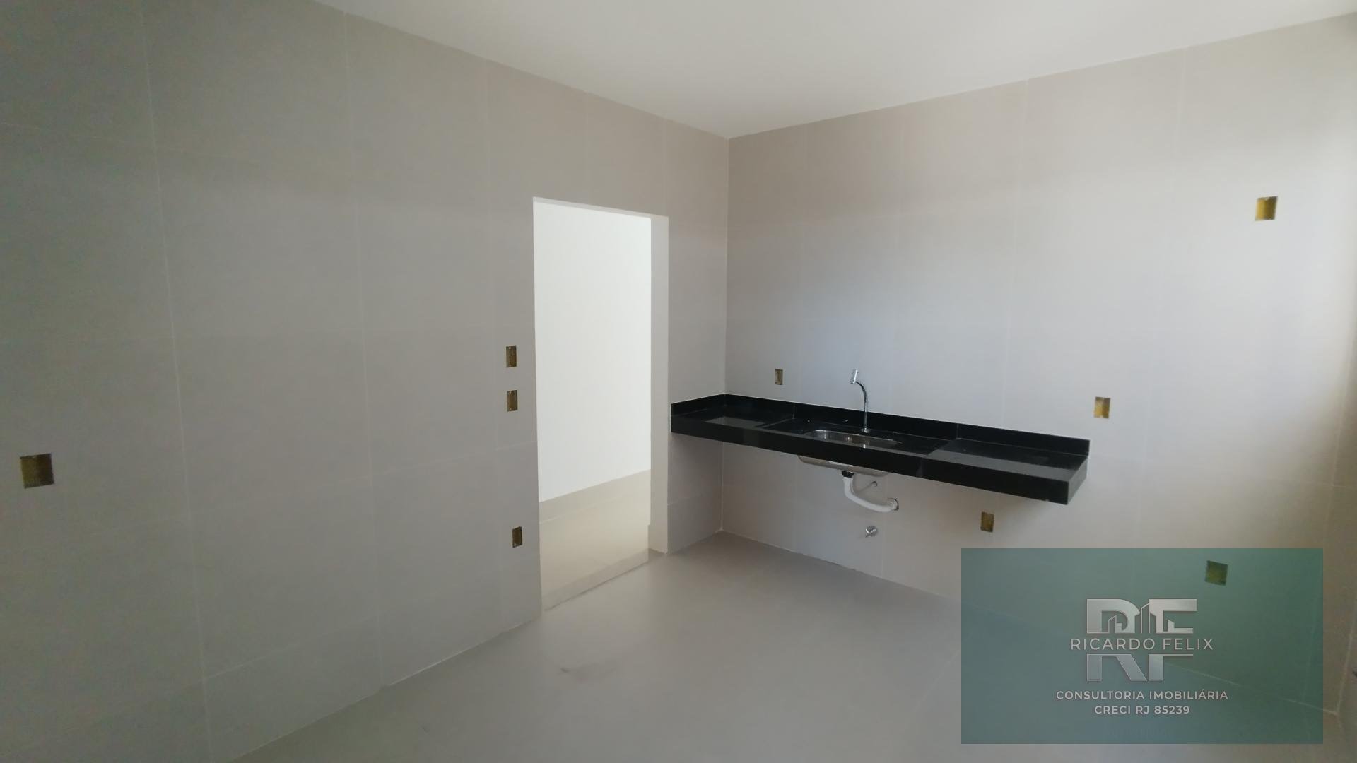 Casa à venda com 4 quartos, 4 suítes, 2 vagas e 180m² no Recreio, Rio das Ostras (RJ) — foto 10 de 27