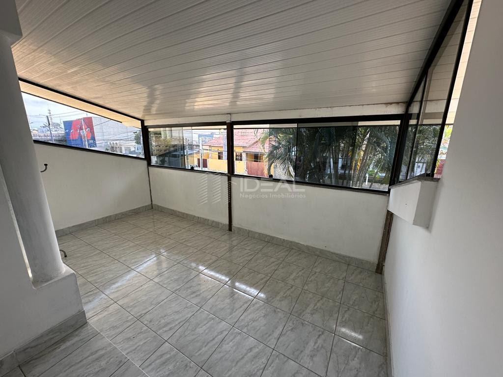 Casa à venda com 5 quartos, 3 suítes, 3 vagas e 448m² no Jardim Flamboyant, Campos dos Goytacazes (RJ) — foto 10 de 18