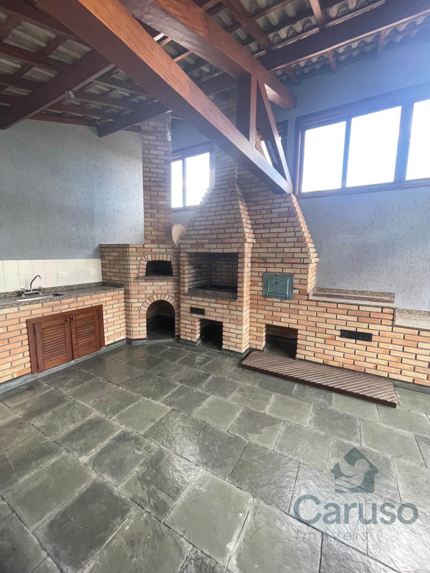 Casa à venda com 3 quartos, 1 suíte, 2 vagas e 267m² no Condomínio Arujazinho IV, Arujá (SP) — foto 25 de 29