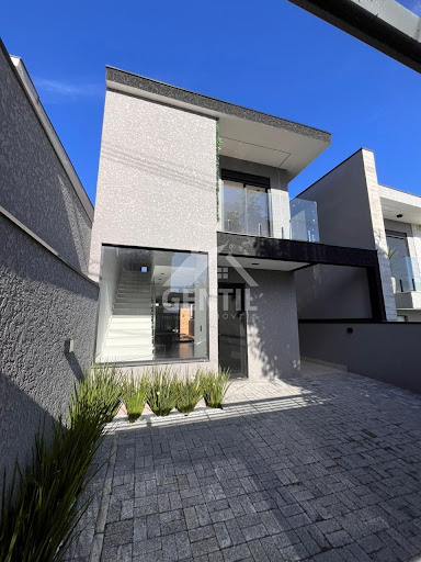 Casa Inteligente com Piscina e 3 Suítes no Nova Jaguari