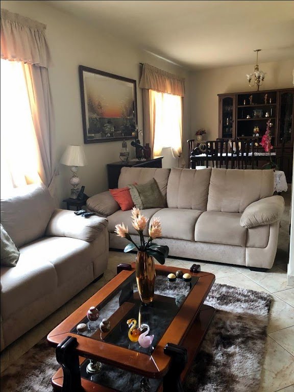 Casa à venda com 3 quartos, 1 suíte e 3 vagas no Valparaíso, Petrópolis (RJ) — foto 15 de 17
