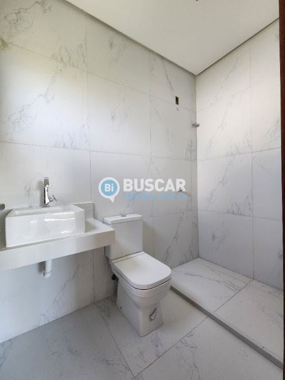 Casa à venda com 4 quartos, 3 suítes, 4 vagas e 302m² no Sim, Feira de Santana (BA) — foto 8 de 18
