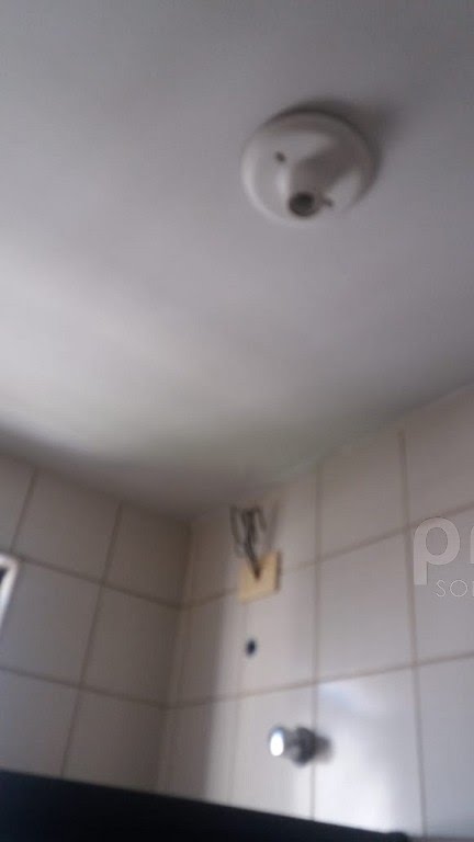 spot no teto sem lâmpada