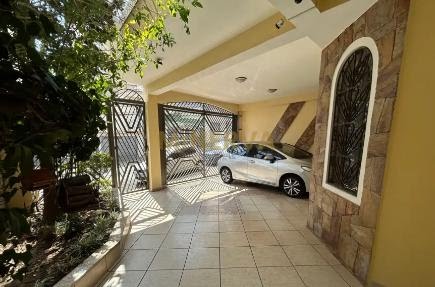 Casa à venda com 3 quartos, 4 banheiros, 2 vagas e 251m² no Vila Gomes Cardim, São Paulo — foto principal