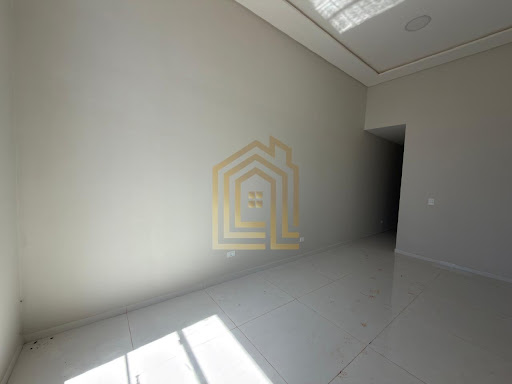 Casa à Venda no Florais Cascavel: 2 Quartos, 75m², R$370mil