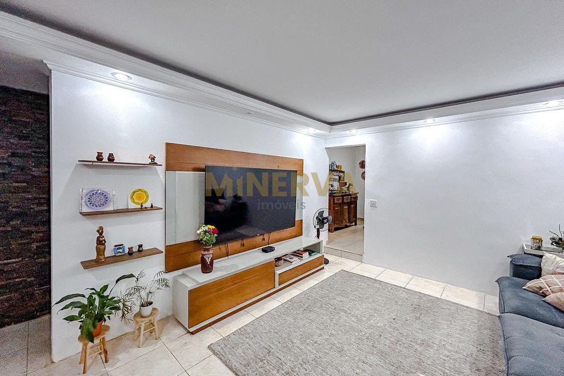 Casa à venda com 4 quartos, 3 banheiros, 2 vagas e 220m² no Parque São Jorge, São Paulo (SP) — foto 2 de 30