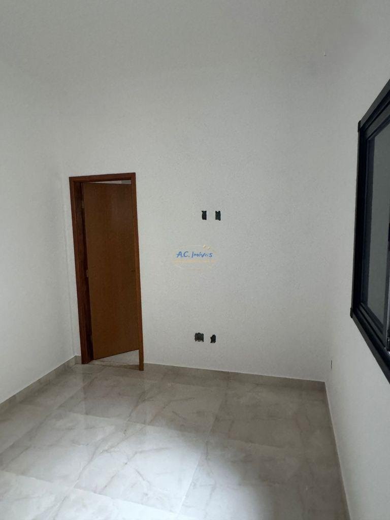 Casa à venda com 2 quartos, 2 suítes, 2 vagas e 73m² no Maracanã, Praia Grande (SP) — foto 16 de 25