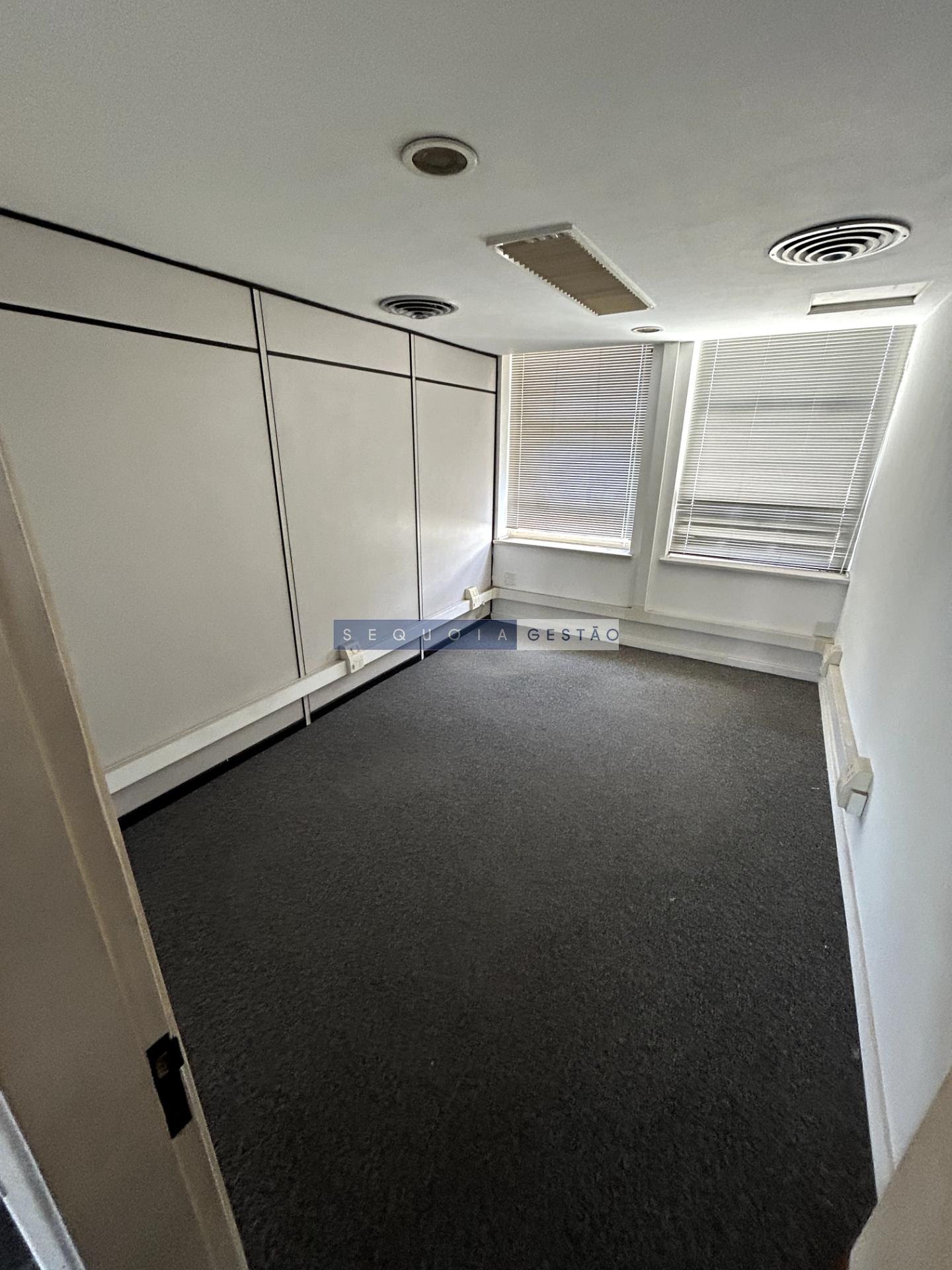 Comercial para alugar com 4 banheiros e 404m² no Centro, Rio de Janeiro (RJ) — foto 8 de 13