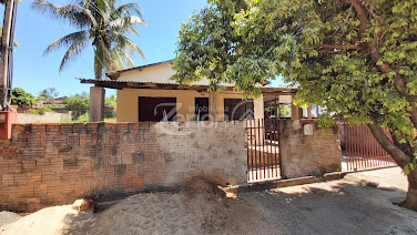 Casa em Jardim Brasil  -  Adamantina