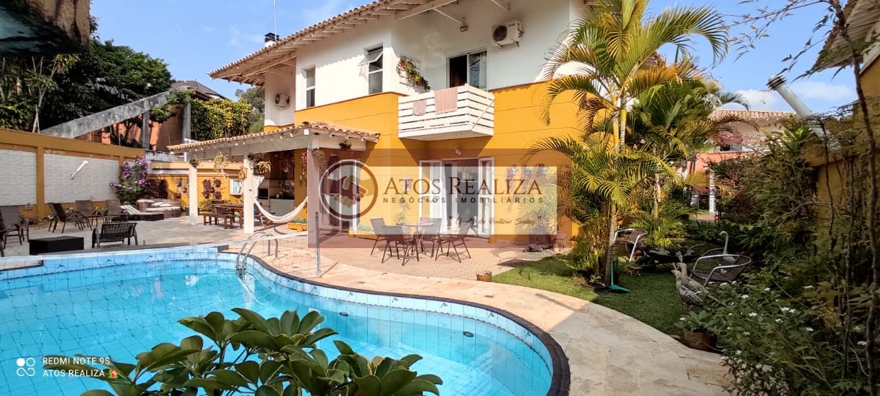 Casa à venda com 4 quartos, 5 banheiros, 5 vagas e 356m² no Bolsão de Interlagos, São Paulo — foto principal