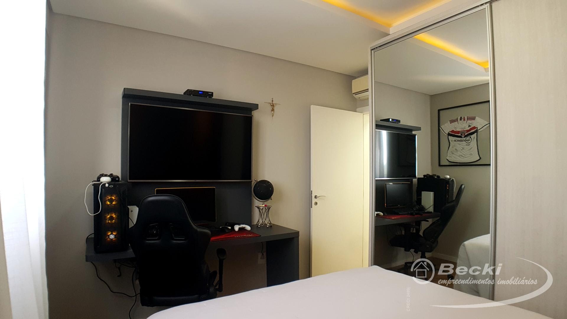 Apartamento à venda com 3 quartos, 1 suíte, 2 vagas e 133m² no Petrópolis, Joinville (SC) — foto 23 de 25