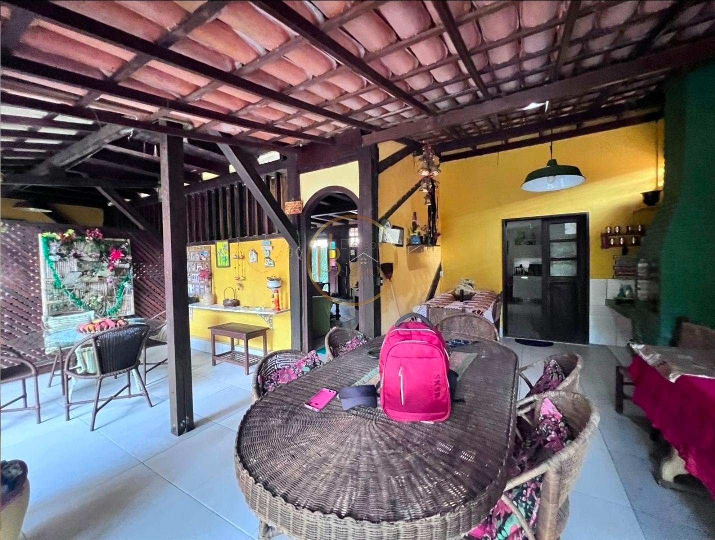 Casa à venda com 5 quartos, 2 suítes e 250m² no Itaperapuan, Porto Seguro (BA) — foto 3 de 15