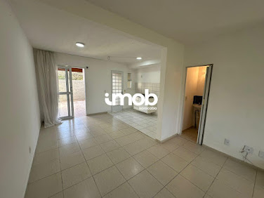 Casa Júlia de Meio para Venda e Locação Condomínio Villa Flora Votorantim SP