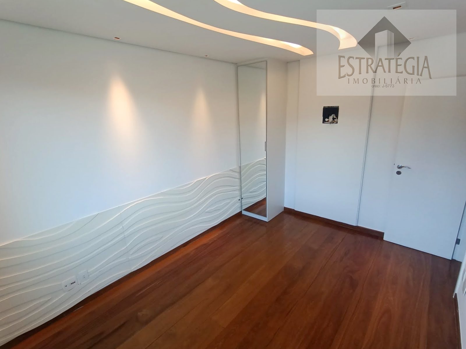 Apartamento à venda com 4 quartos, 2 suítes, 3 vagas e 250m² no Centro, Petrópolis (RJ) — foto 19 de 30