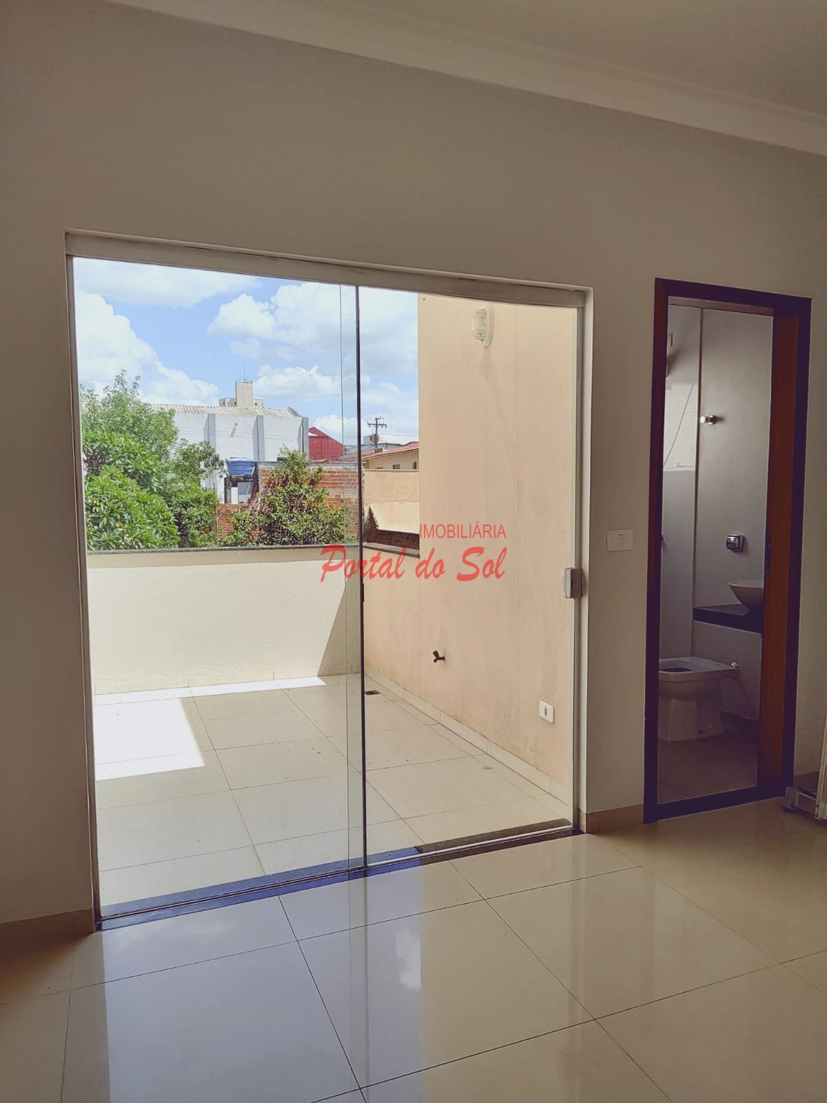 Casa à venda com 4 quartos, 3 suítes e 220m² no Jardim São Pedro II, Santo Antônio da Platina (PR) — foto 5 de 11