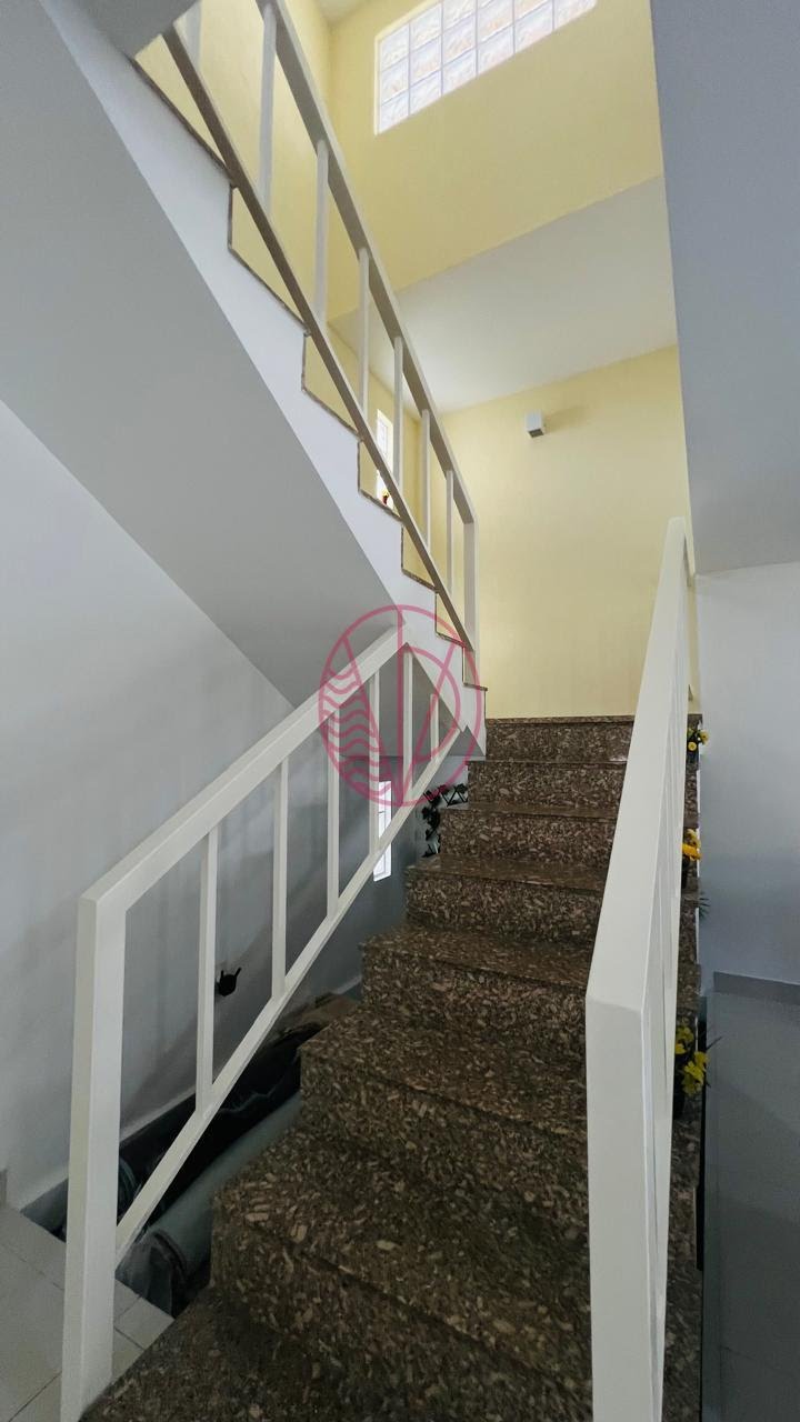 Casa para alugar com 5 quartos, 2 suítes, 4 vagas e 200m² no Buraquinho, Lauro de Freitas (BA) — foto 12 de 30