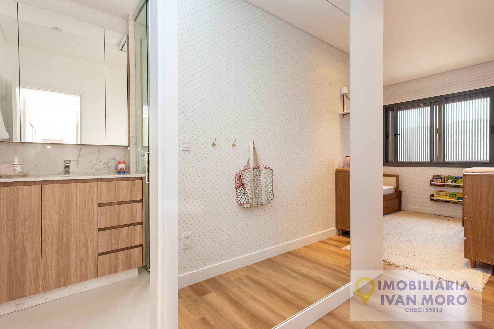 Casa à venda com 4 quartos, 4 suítes, 4 vagas e 314m² no Cachoeira do Bom Jesus, Florianópolis (SC) — foto 25 de 30