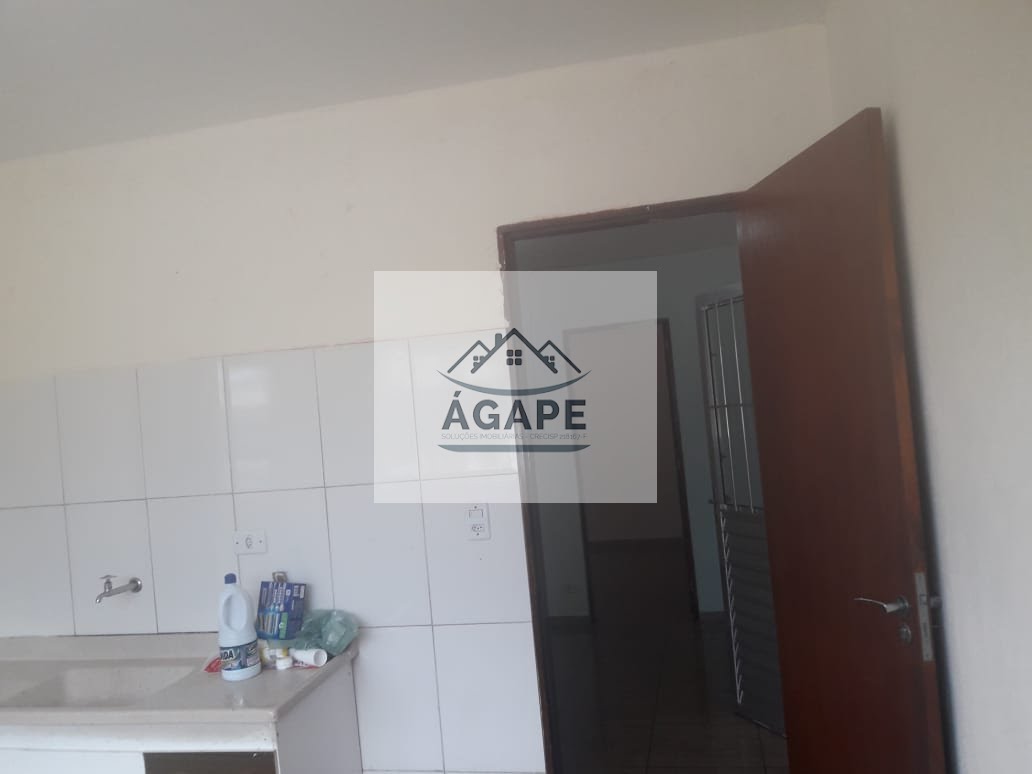 Casa à venda com 6 quartos, 4 banheiros, 2 vagas e 200m² no Conjunto Habitacional Instituto Adventista, São Paulo (SP) — foto 11 de 15