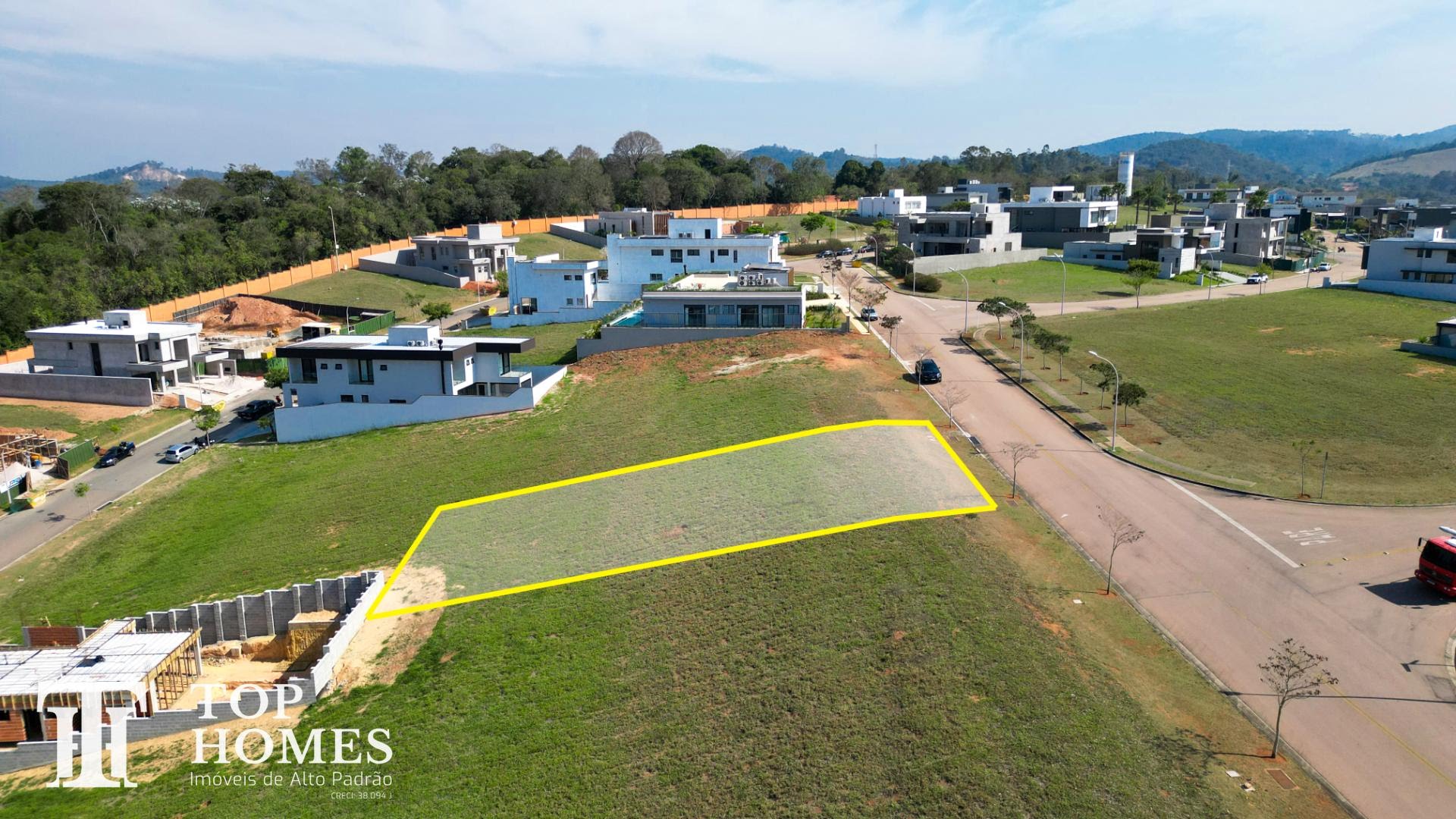 Terreno à venda no condomínio Alphaville Jundiaí I - 659 m²