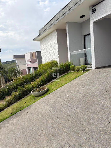 ✅ ACEITA FINANCIAMENTO ✅Casa em Condomínio em Condomínio Cambarah  -  Jarinu