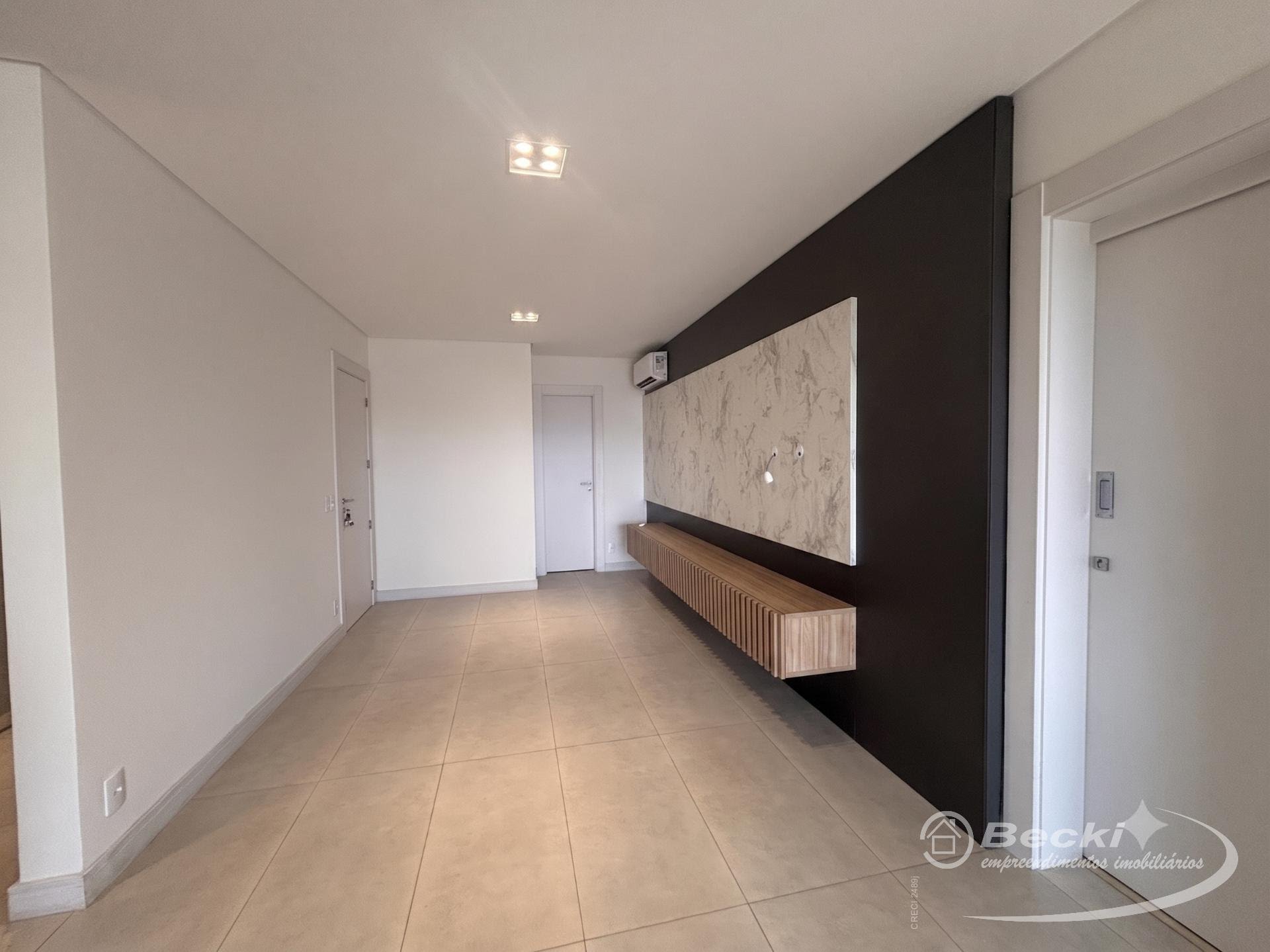 Apartamento para alugar com 3 quartos, 3 suítes, 2 vagas e 140m² no América, Joinville (SC) — foto 16 de 17