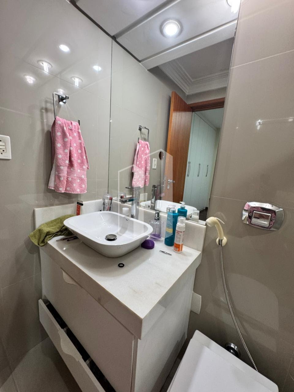 Apartamento à venda com 4 quartos, 2 suítes, 2 vagas e 198m² no Setor Oeste, Goiânia (GO) — foto 10 de 11