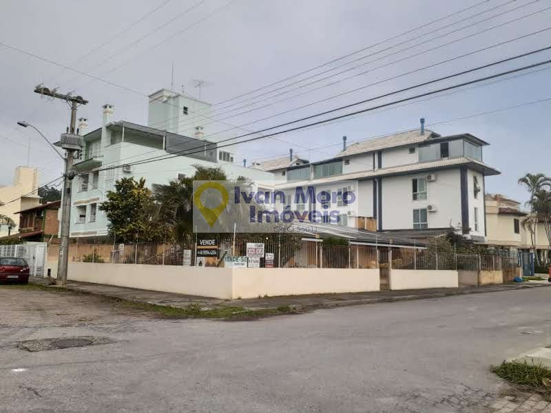 Casa à venda com 4 quartos, 1 suíte, 2 vagas e 200m² no Canasvieiras, Florianópolis (SC) — foto 2 de 30