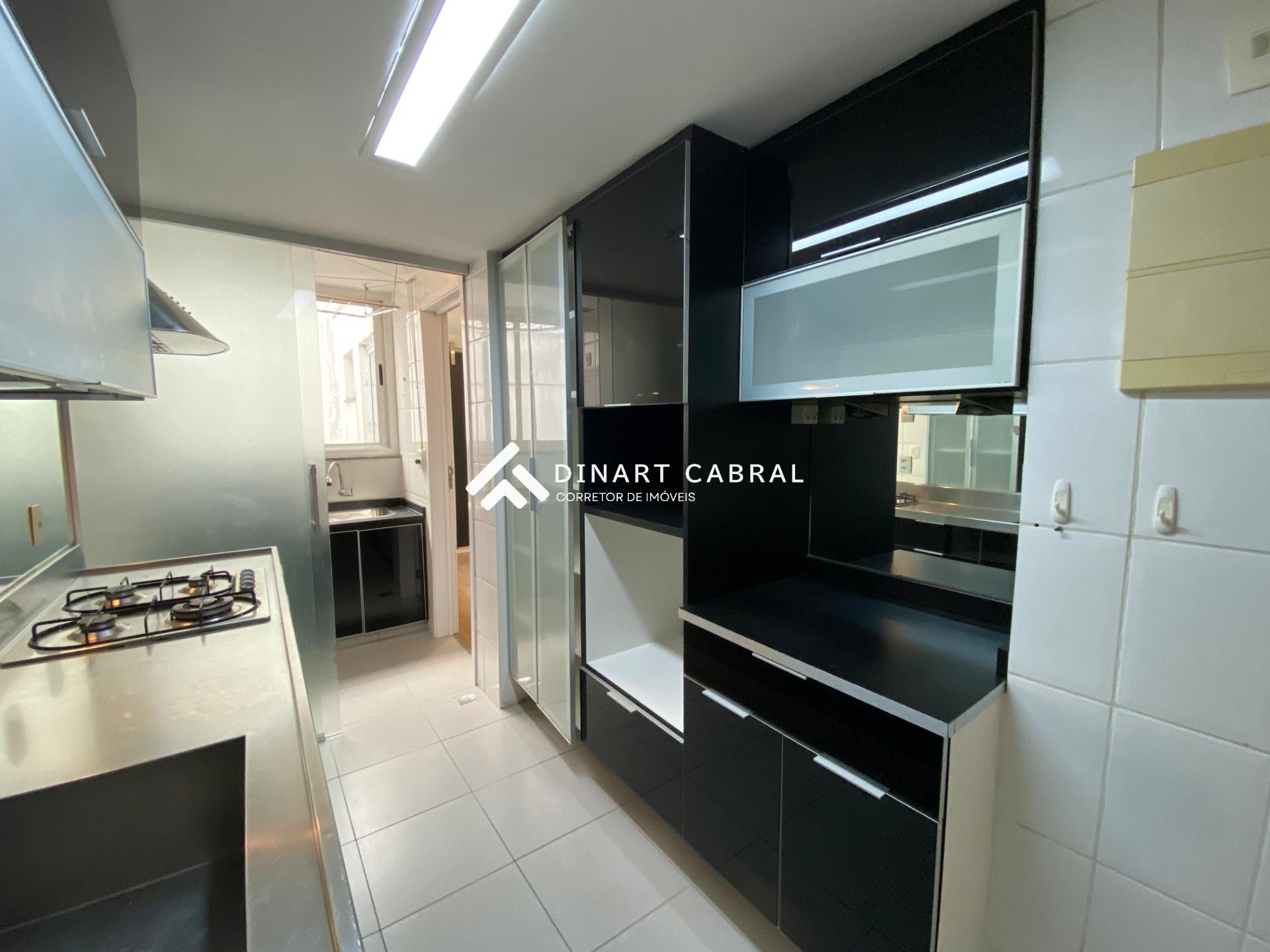 Apartamento à venda com 2 quartos, 1 suíte, 3 vagas e 176m² no Leblon, Rio de Janeiro (RJ) — foto 26 de 30