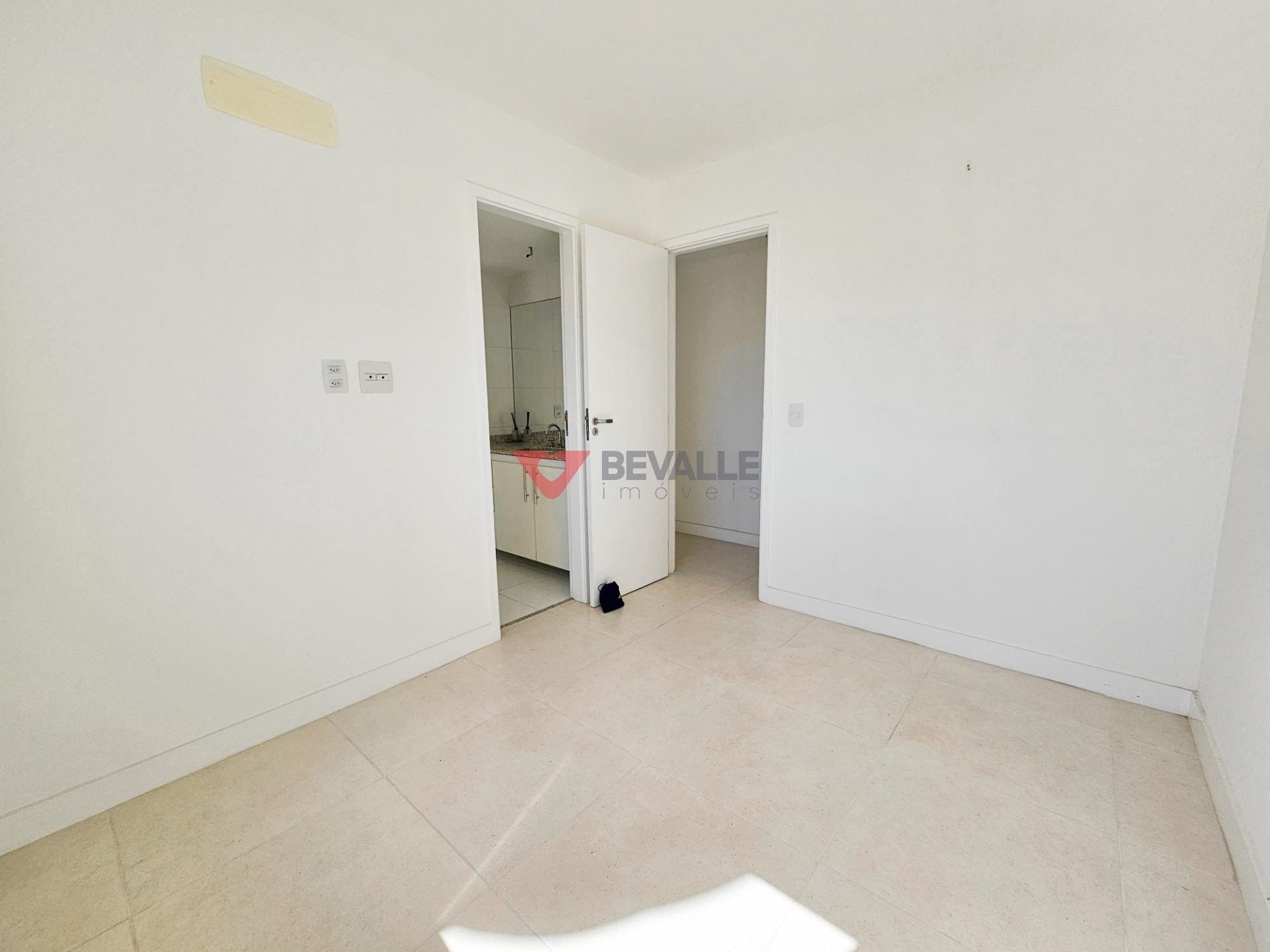 Apartamento à venda com 3 quartos, 1 suíte, 1 vaga e 120m² no Botafogo, Rio de Janeiro (RJ) — foto 10 de 28