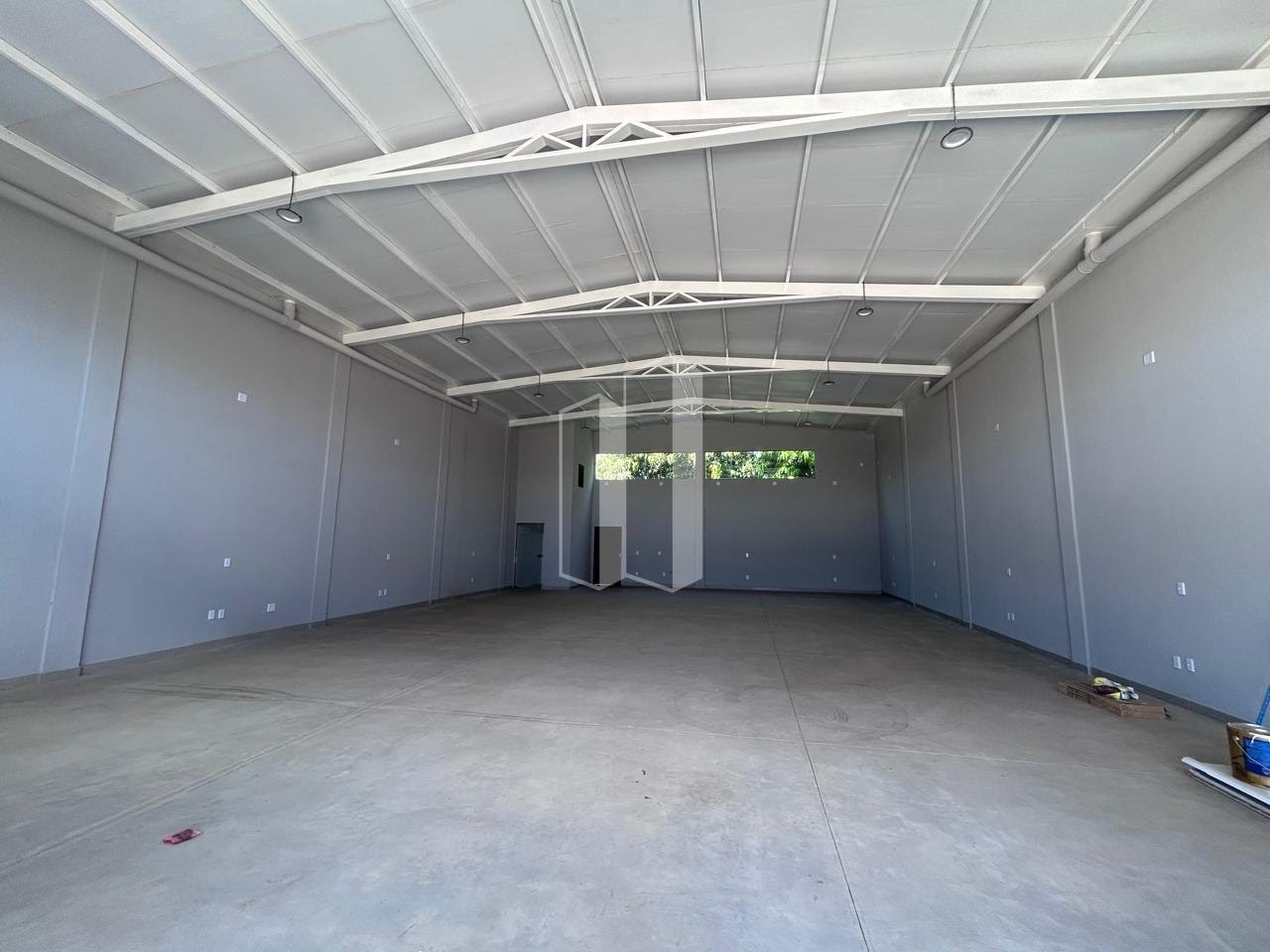 Comercial à venda com 1 banheiro, 3 vagas e 235m² no Residencial Pedro Miranda, Senador Canedo (GO) — foto 6 de 9