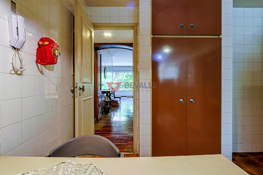Apartamento à venda no Leblon: 190m², 4 quartos, 2 vagas