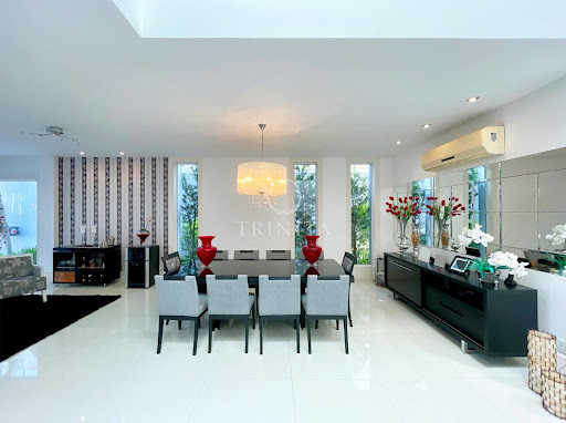 Sala de jantar da casa à venda no condomínio Del Lago