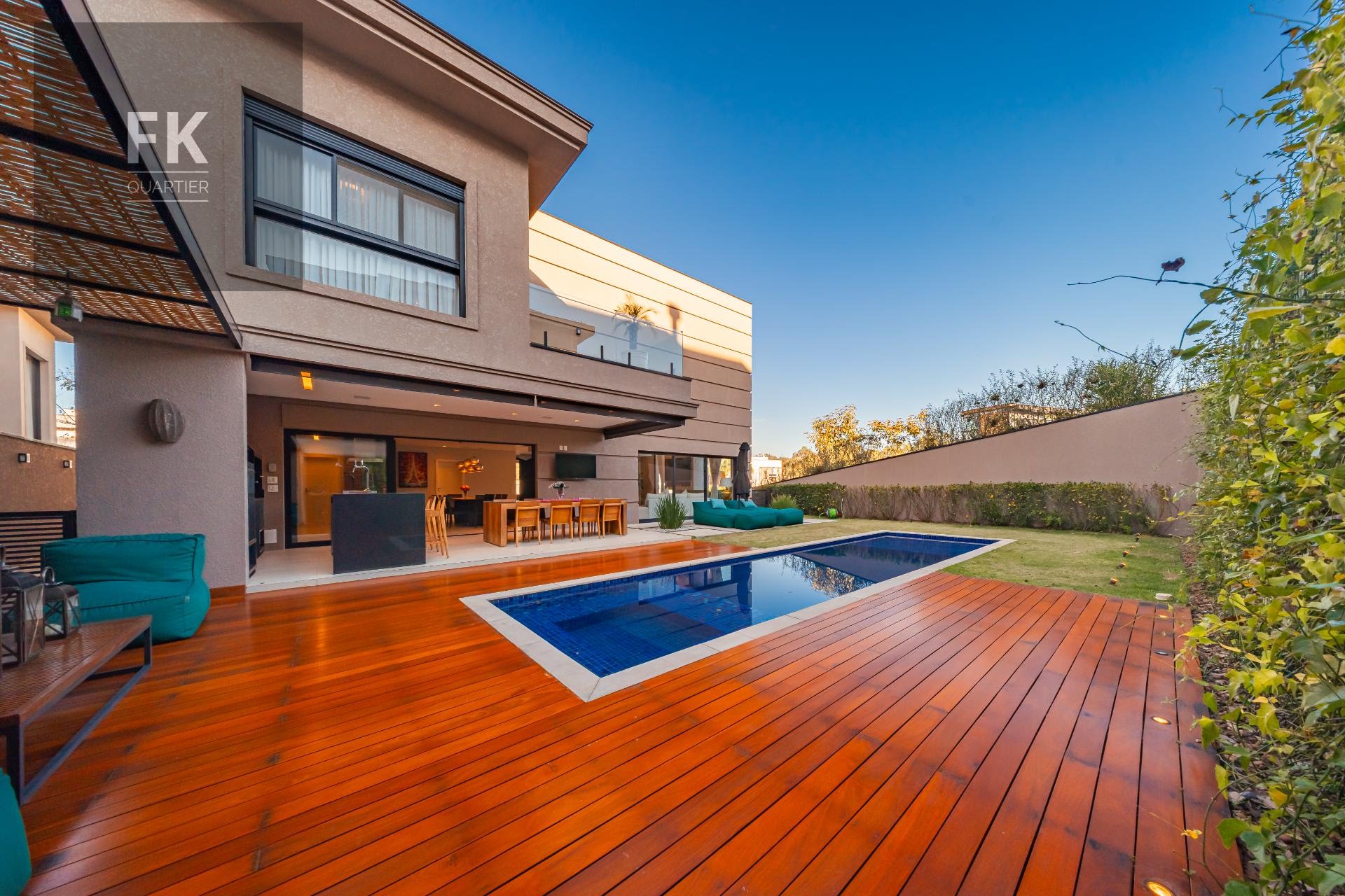 Casa à venda com 5 quartos, 5 suítes, 6 vagas e 400m² no Alphaville, Santana de Parnaíba (SP) — foto 4 de 30
