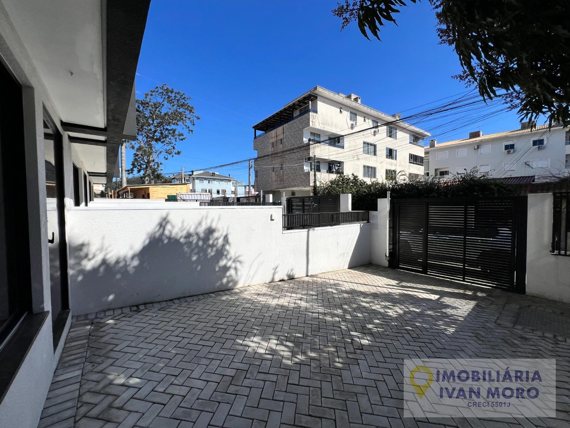 Casa à venda com 3 quartos, 1 suíte, 2 vagas e 137m² no Ingleses Norte, Florianópolis (SC) — foto 2 de 15