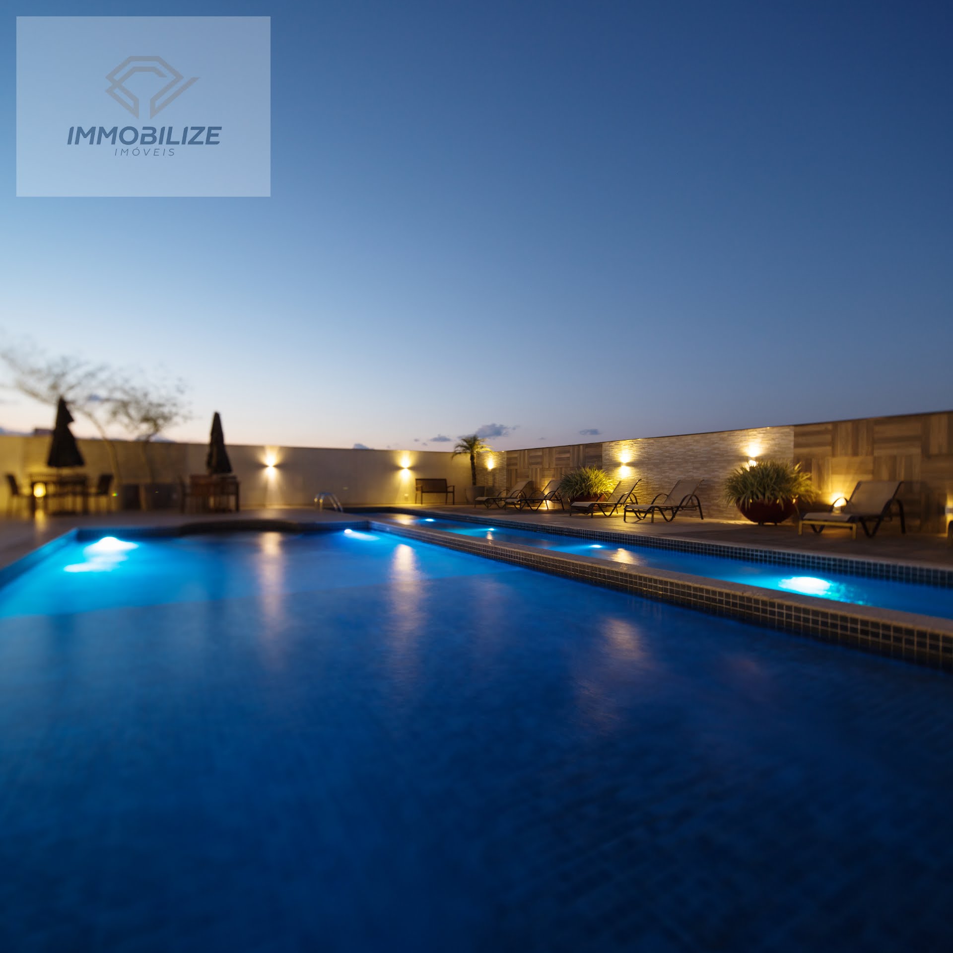 Piscina noturno