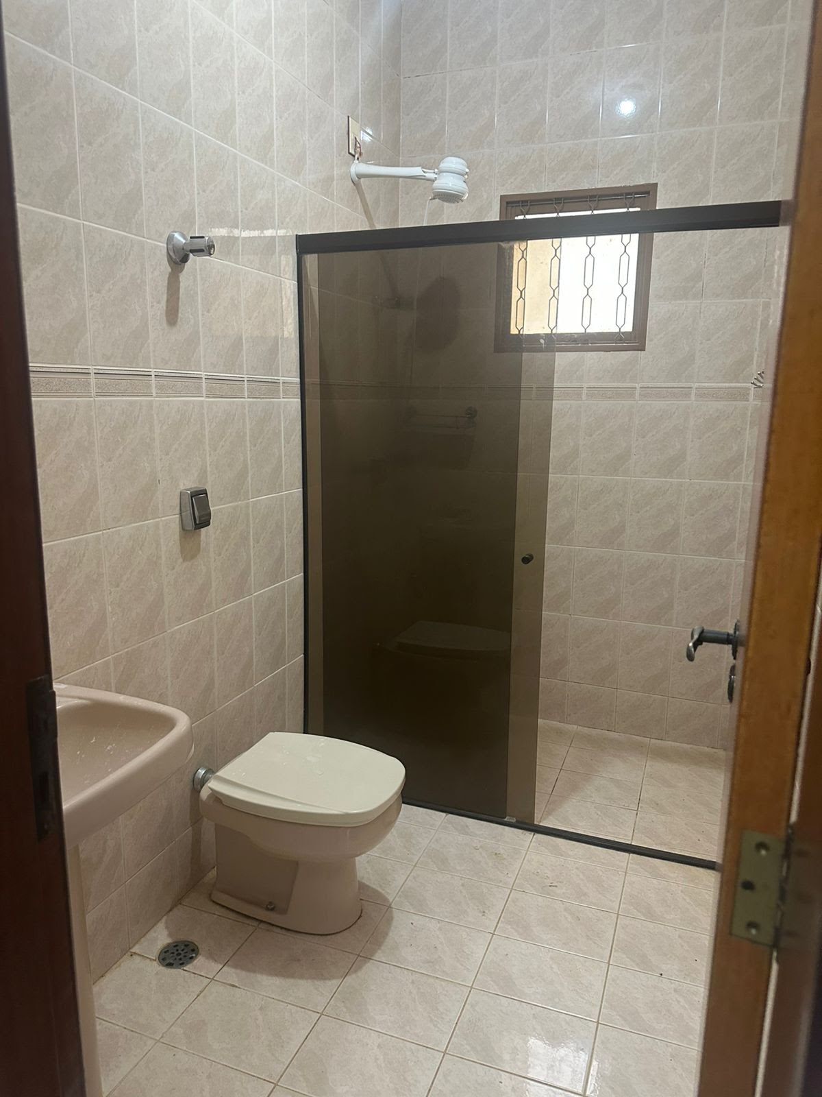 Casa à venda com 3 quartos, 1 suíte e 2 vagas no Alto do Córrego, Paracatu (MG) — foto 2 de 30