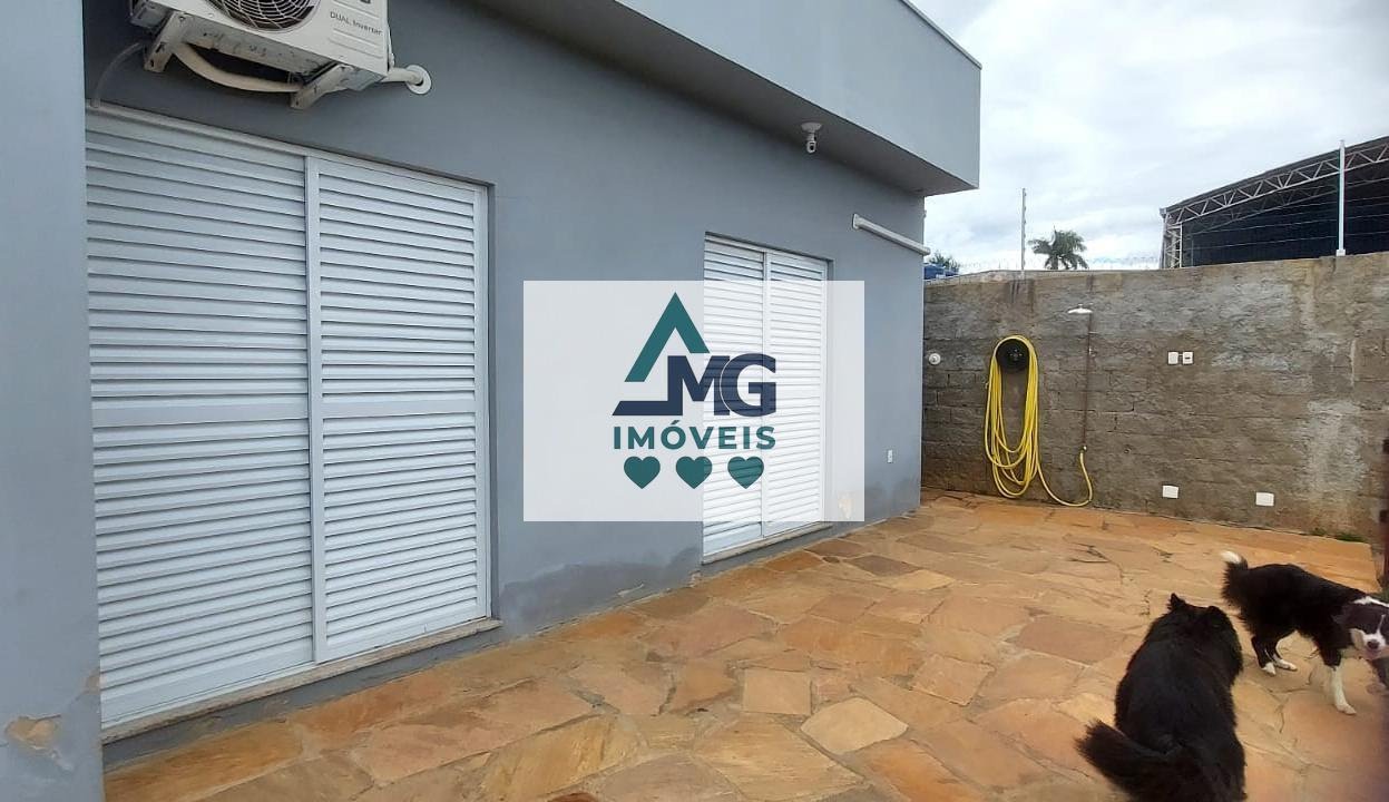 Casa à venda com 3 quartos, 3 suítes, 2 vagas e 220m² no Jardim Umuarama, Três Corações (MG) — foto 7 de 30