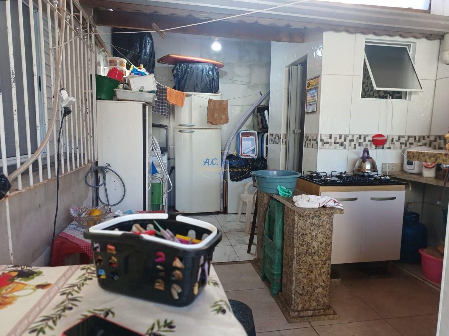 Casa à venda com 3 quartos, 2 suítes, 2 vagas e 174m² no Vila Tupi, Praia Grande (SP) — foto 12 de 30